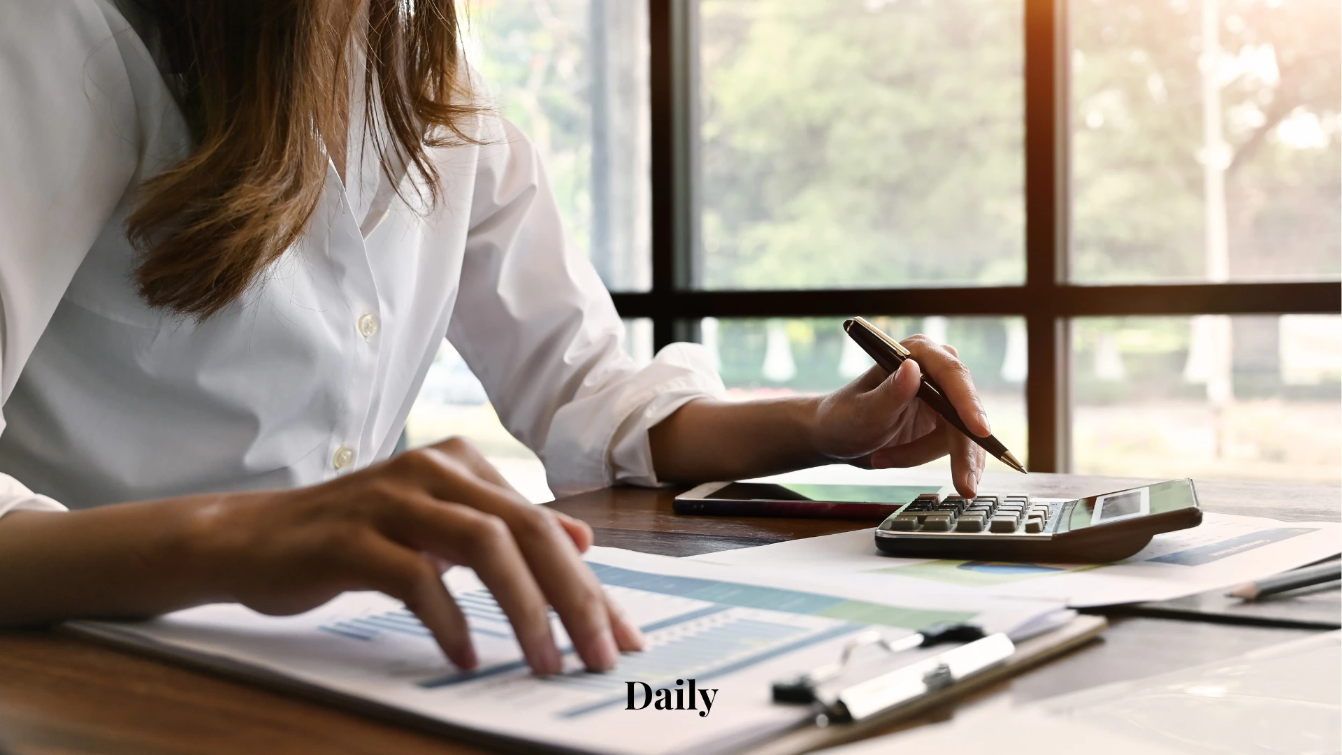 10 Tips to Stop Living Paycheck to Paycheck Living paycheck to paycheck can feel like a never-ending cycle — money comes in, bills go out, and there’s nothing left. It’s stressful, frustrating, and makes long-term goals feel impossible. But with the right strategies, it’s absolutely possible to break free from this pattern and build a more secure financial future. Here are 10 practical tips to help you stop living paycheck to paycheck — no matter your current income.
